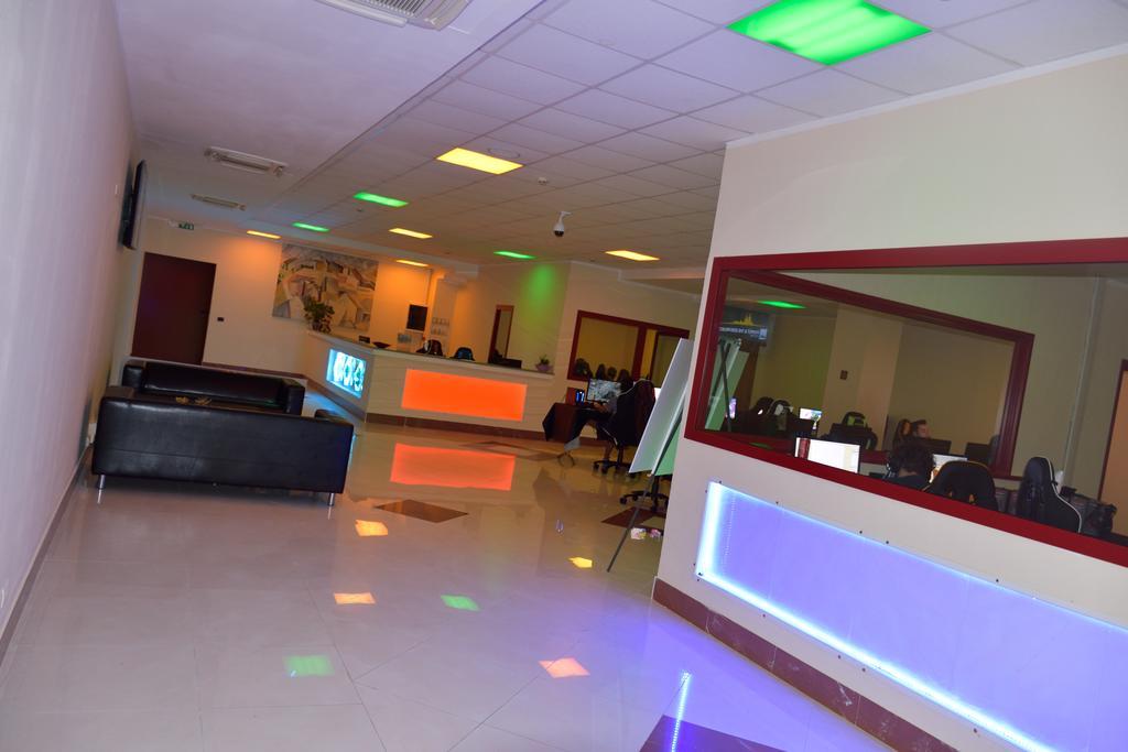 Hotel Laurence โรม ภายนอก รูปภาพ