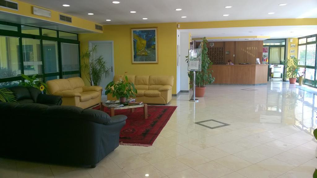 Hotel Laurence โรม ภายนอก รูปภาพ