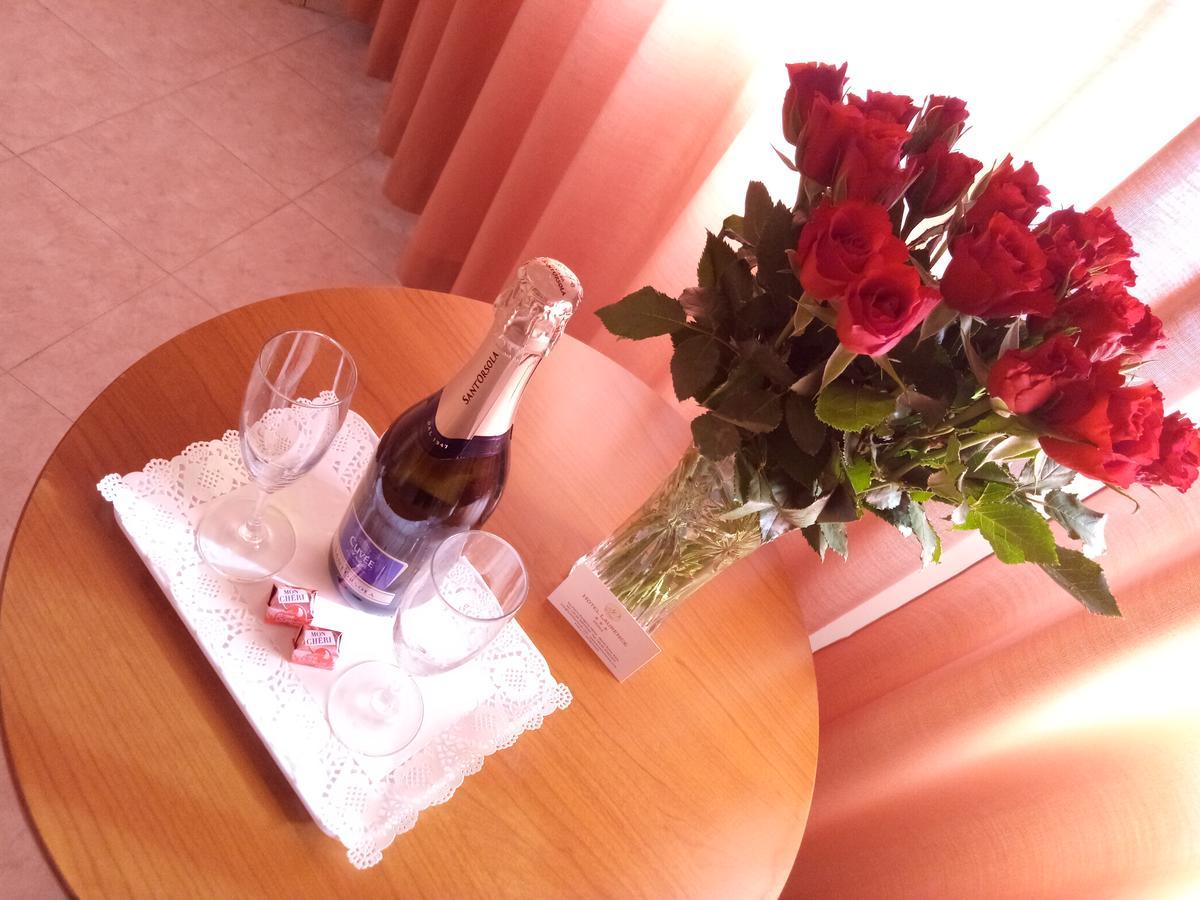 Hotel Laurence โรม ภายนอก รูปภาพ